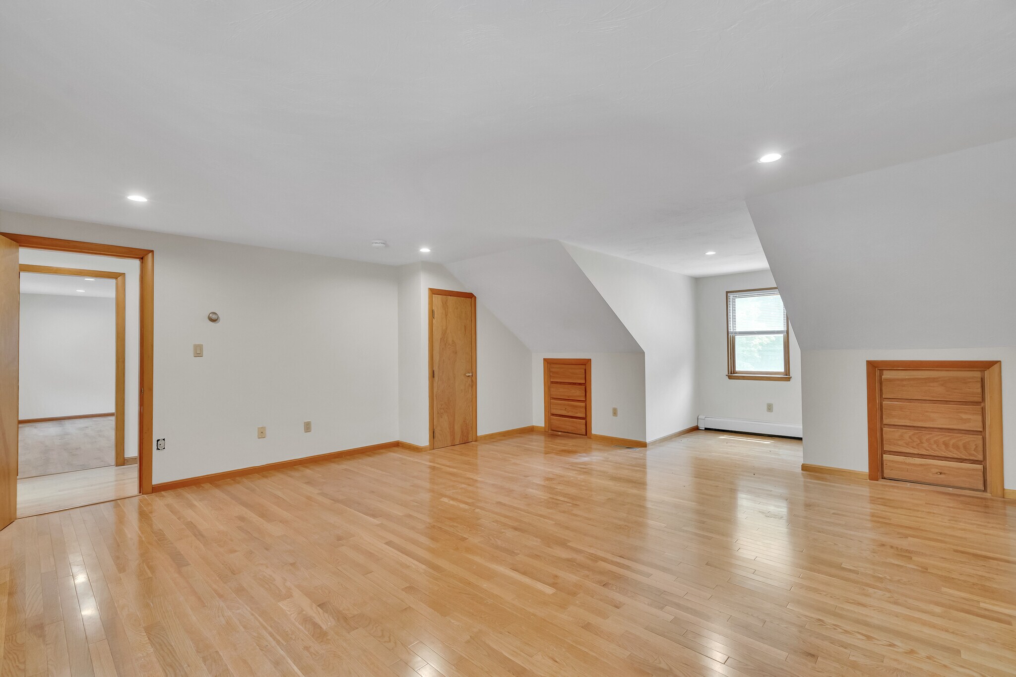 Building Photo - 115 Rowe St