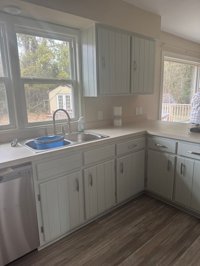 Building Photo - Long term rental in Manteo