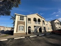 Building Photo - 2755 SE 16th Ave