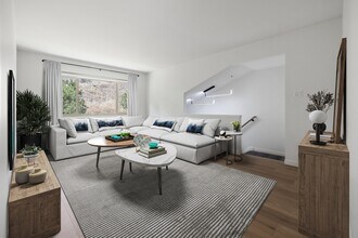 Building Photo - 100 Holstein Rd