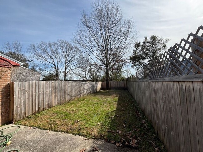 Building Photo - 5039 Popperdam Creek Dr