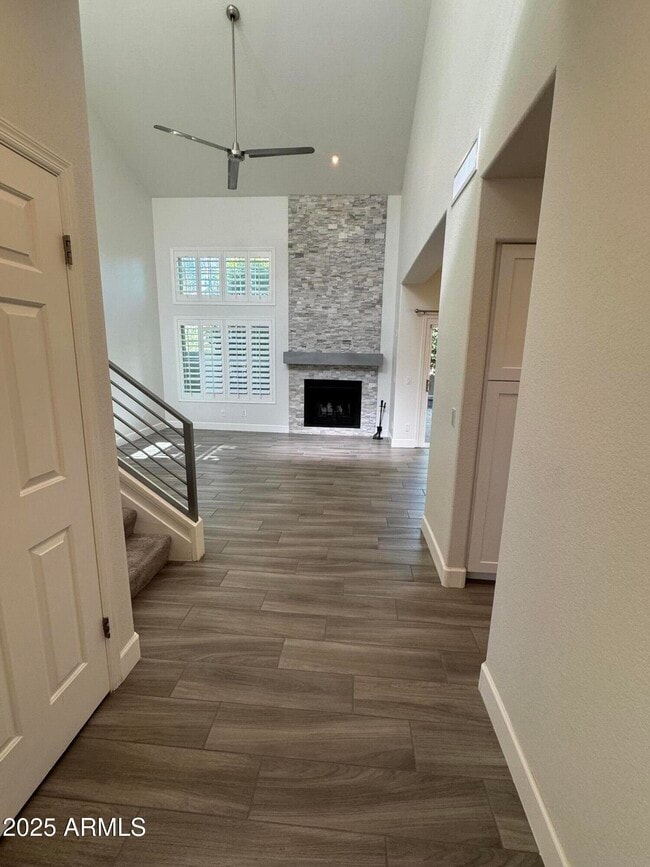 Building Photo - 7960 E Pepper Tree Ln