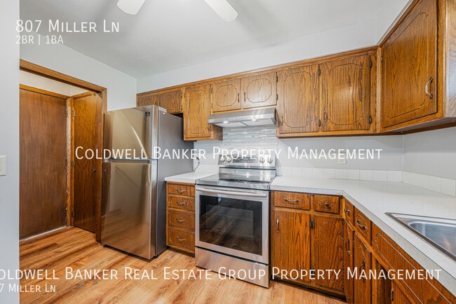 Building Photo - 807 Miller Ln