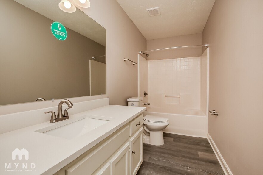 Building Photo - 6216 Rocky Top Dr