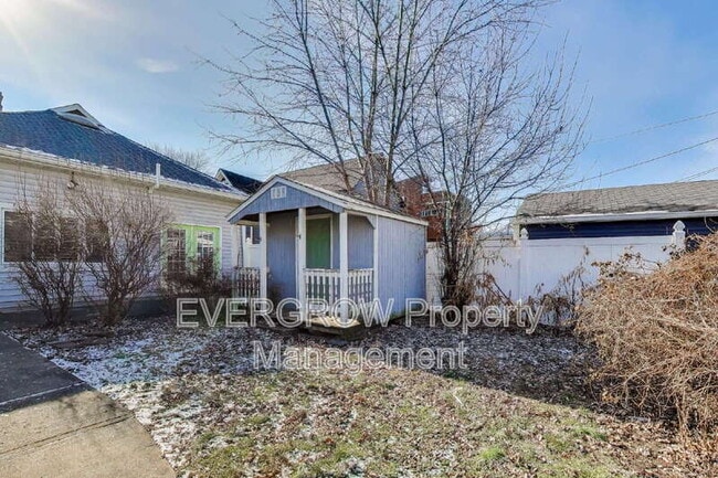 Building Photo - 1140 Hoyt Ave