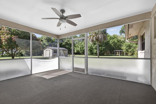 Building Photo - 7107 181st Ct N