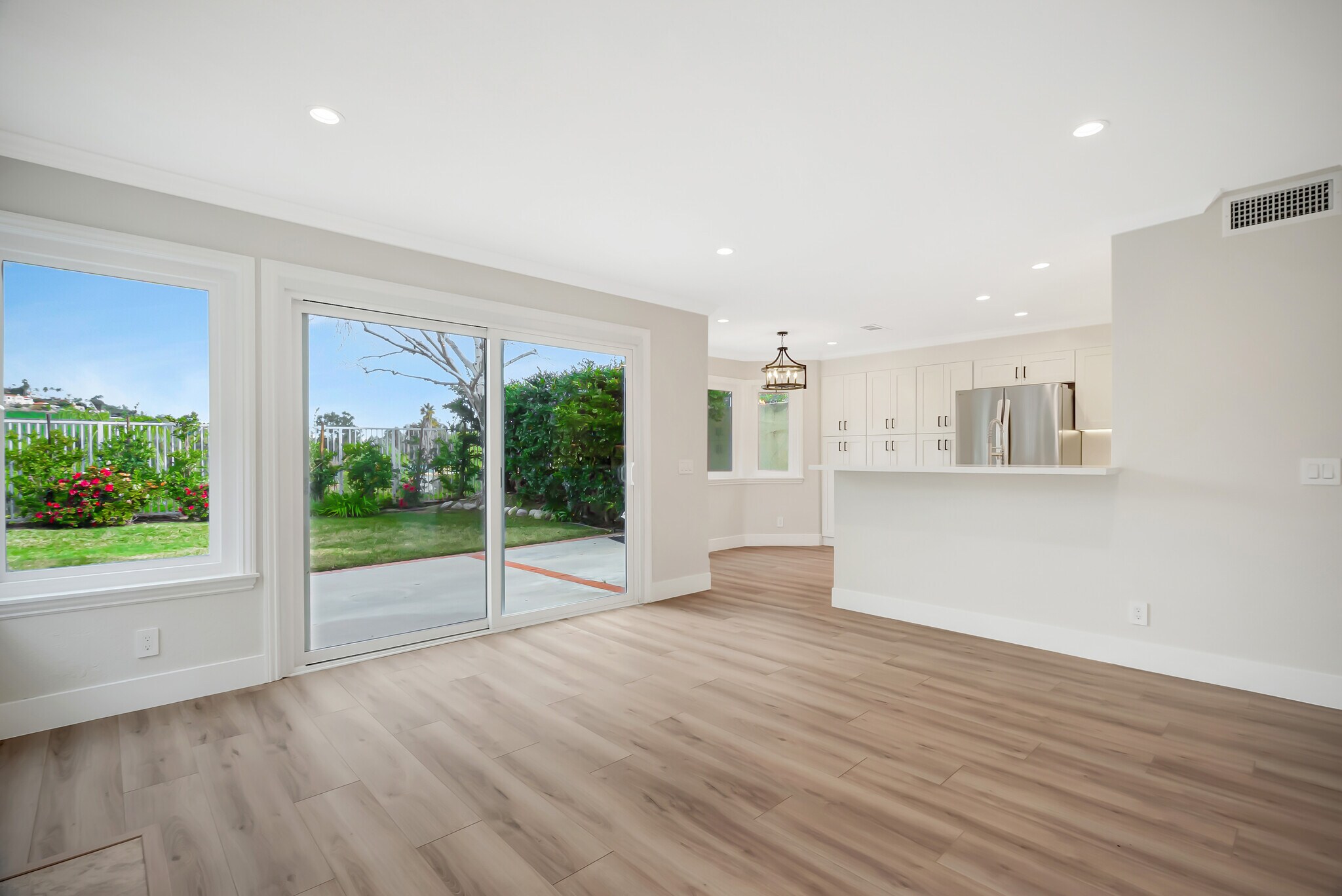 Building Photo - 4016 Cam Plano