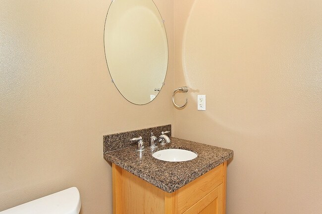 Building Photo - 3 bedroom, 2.5 bath Townhome in Ko Olina H...