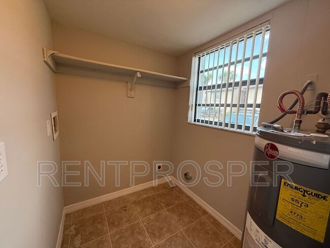 Building Photo - 1069 Ellen Ct