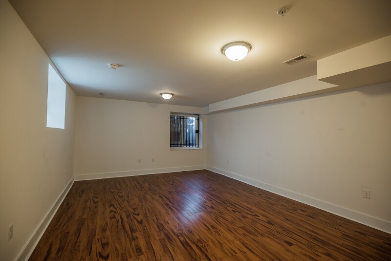 Building Photo - 441 N 32nd St