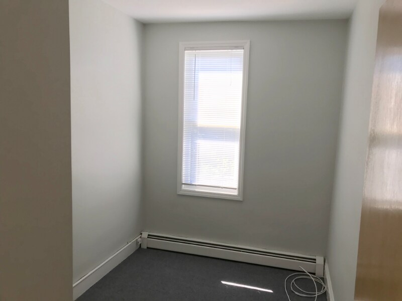Building Photo - 571 Avenue A