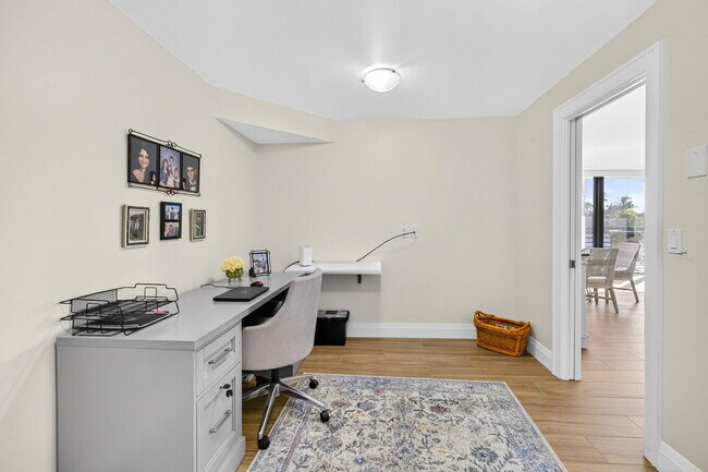 Building Photo - 900 NE Spanish River Blvd
