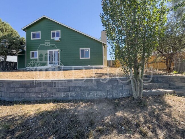 Building Photo - 6470 Chantilly Pl
