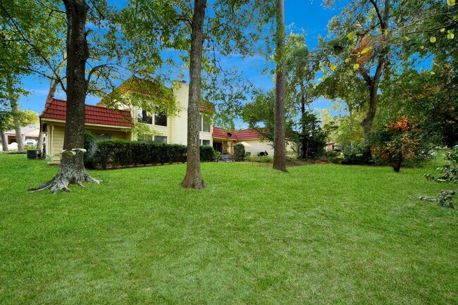 Building Photo - 17 Winged Foot Dr