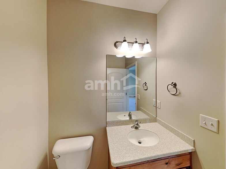 Building Photo - 3501 Bay Ct