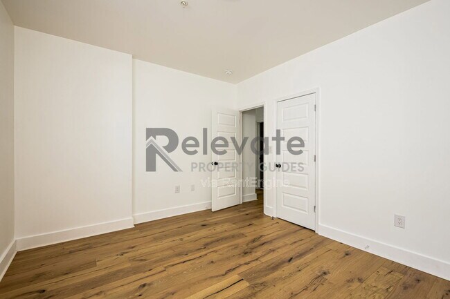 Building Photo - 1515 Blueberry Aly
