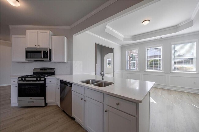 Building Photo - 931 Park Pl St