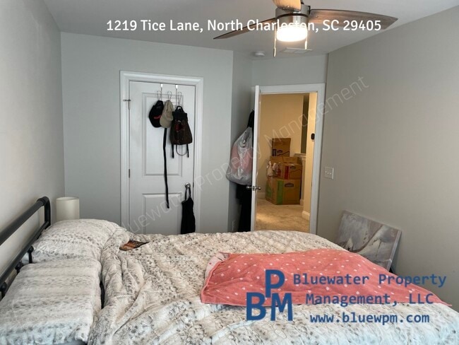 Building Photo - 1219 Tice Ln