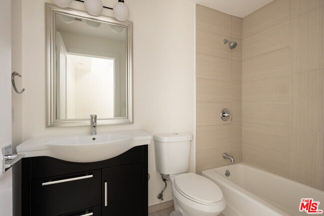 Building Photo - 10901 Terryview Dr