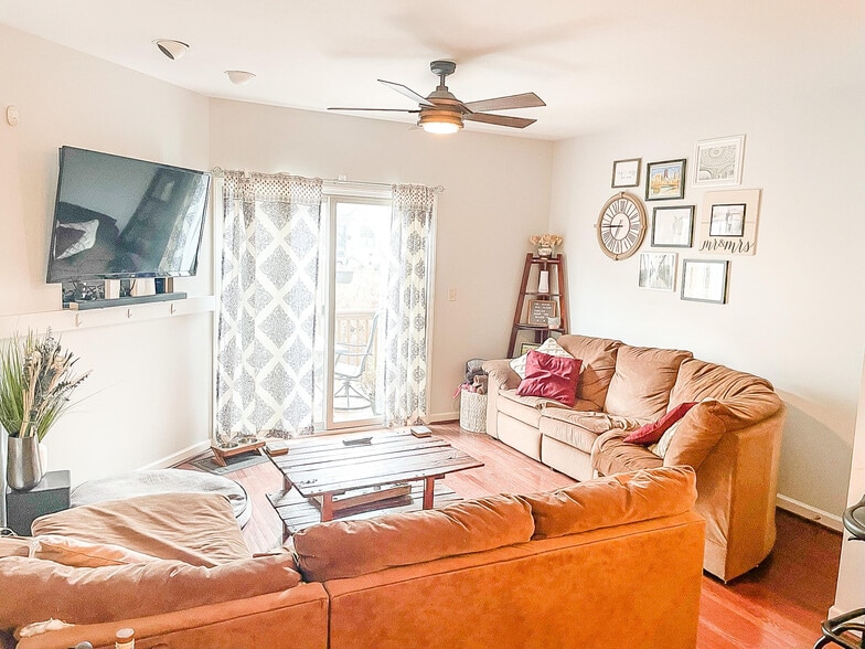 Building Photo - 1718 Merriman Ct