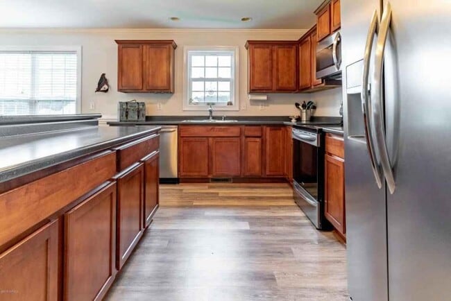 Building Photo - 531 Arden Ridge Dr