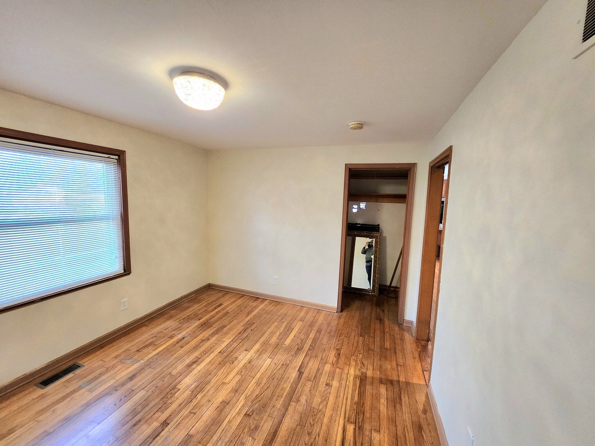 Bedroom 2 - 31441 Sheridan St