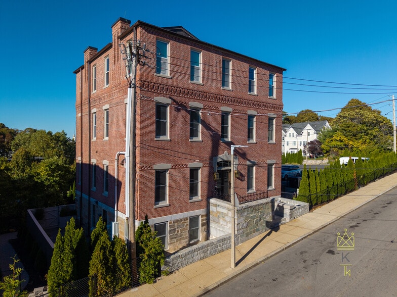 Building Photo - 85 Regent St