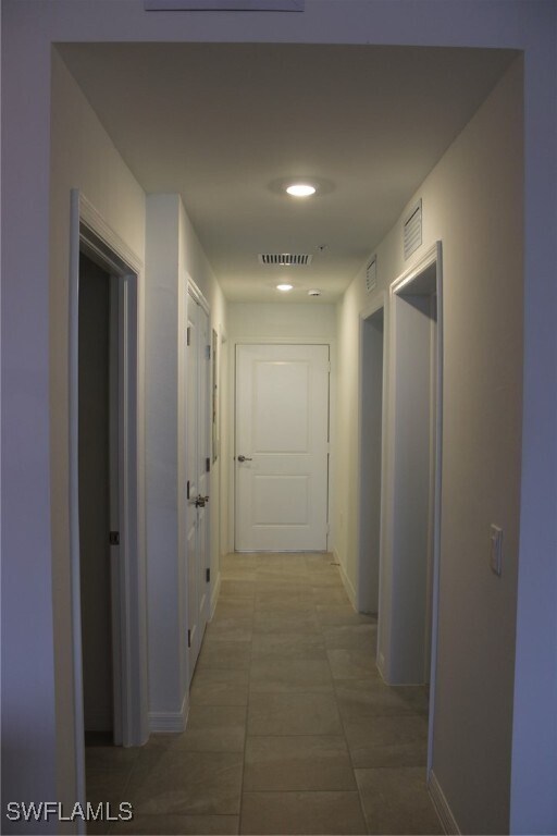 Building Photo - 5661 Melbourne Ct