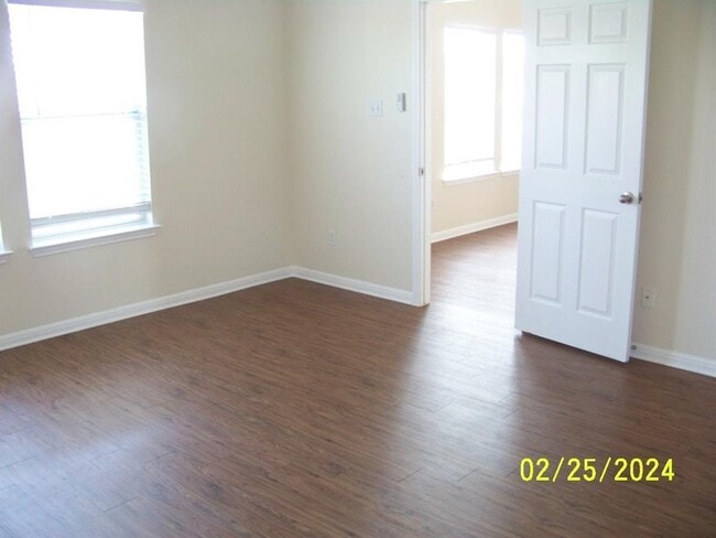 Building Photo - 440 Blackman Tr