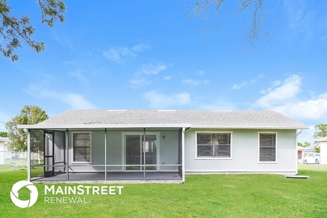 Building Photo - 456 SW Molloy St