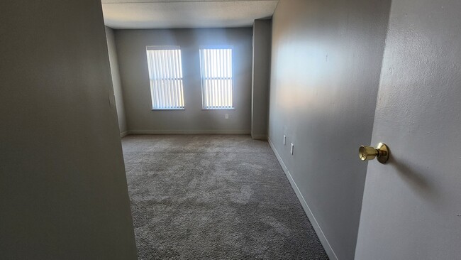 Building Photo - 7 Ocean View Dr