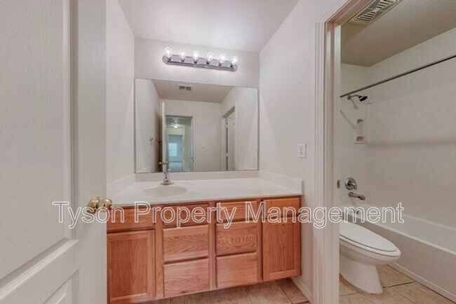 Building Photo - 1500 Montiano Loop SE