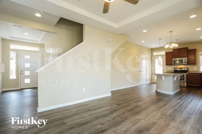 Building Photo - 4389 Vindaloo Dr