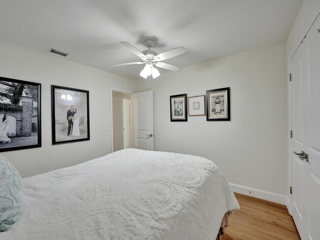 Building Photo - 4300 S Ocean Blvd