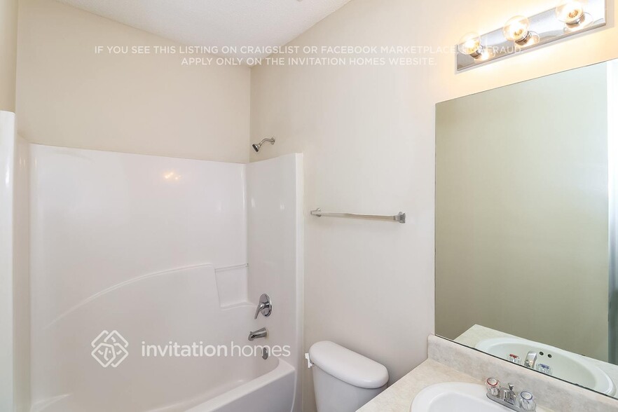 Building Photo - 7110 Cavender Dr SW