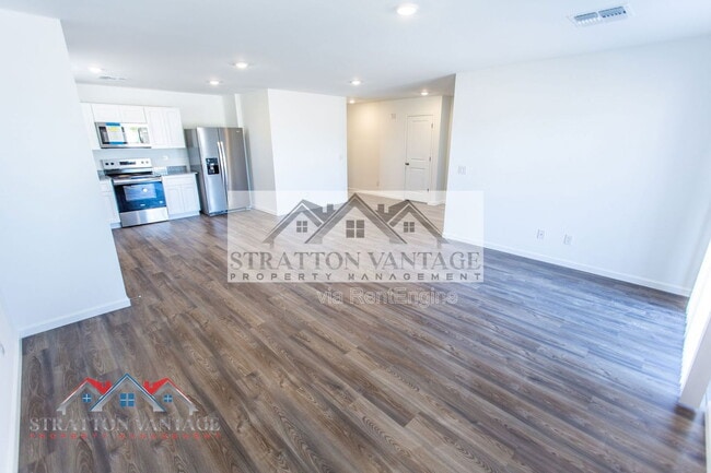 Building Photo - 15491 S Patagonia Rd