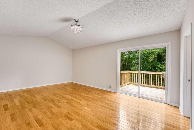 Building Photo - 9745 Loblolly Ln