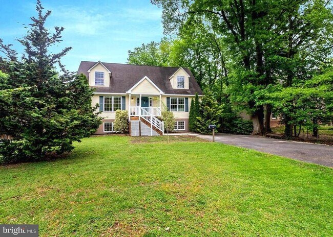 Building Photo - 6703 Oak Dr