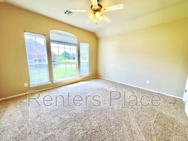 Building Photo - 12515 S Cedar Pl