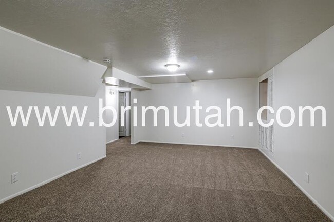 Building Photo - 1455 Plata Way