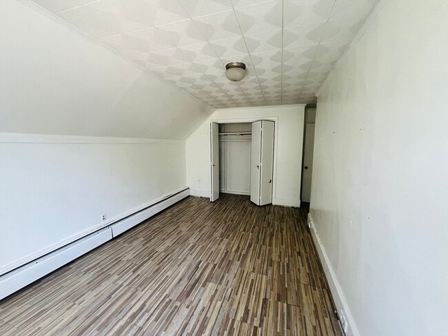 Building Photo - 524 Merrimack St