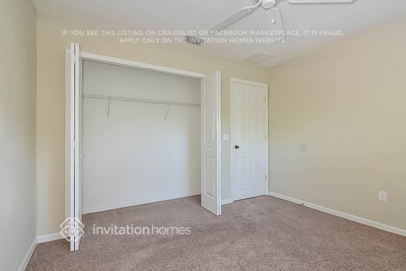 Building Photo - 6915 Glacier Ave