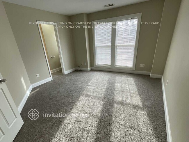 Building Photo - 3837 Sally Ln