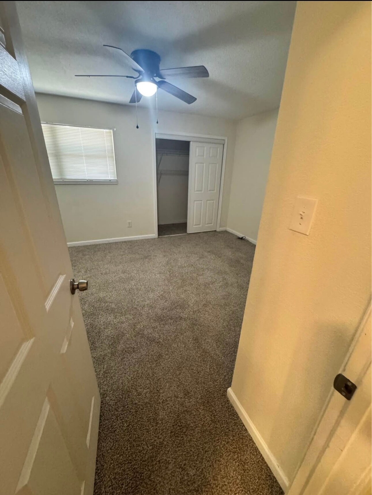 Building Photo - 405 Westcliff Cir