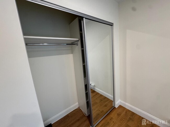 Building Photo - 11 Pine Cluster Cir