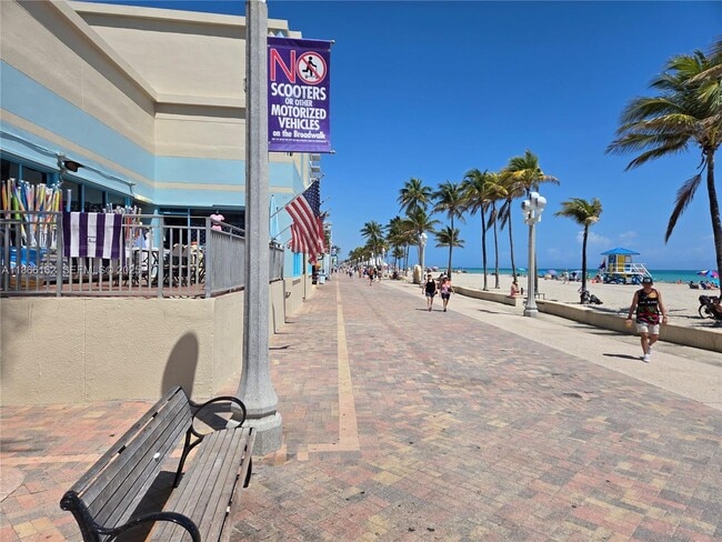 Building Photo - 2247 Jackson St