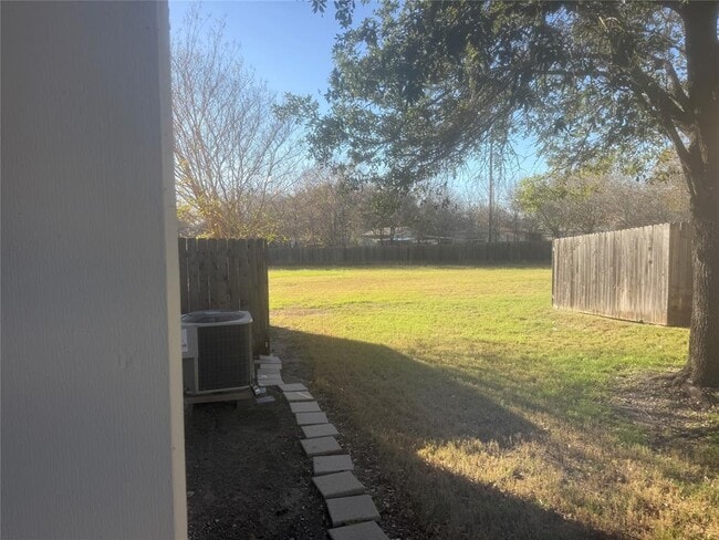 Building Photo - 14408 Charles Dickens Dr