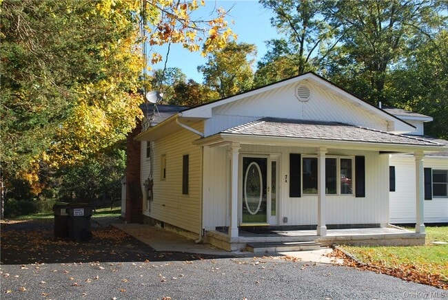 Building Photo - 7 Autumn Trail