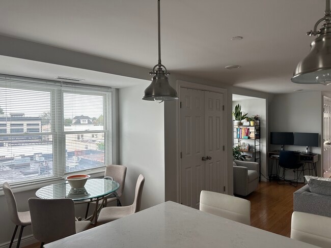 Building Photo - 11 Mill Rd