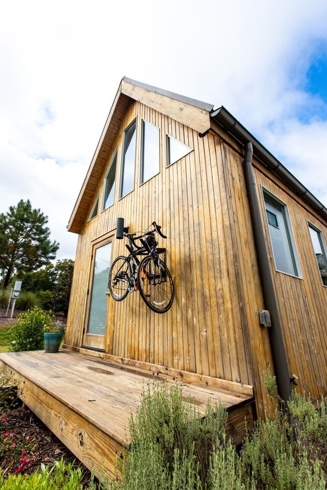 Building Photo - A Micro Home That Doesn't Feel Small!